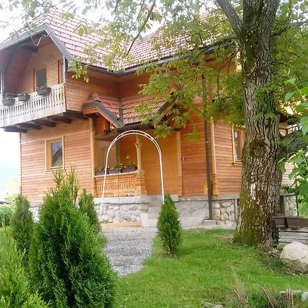 Apartament Nina *