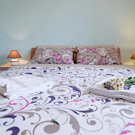 Nina Apartament